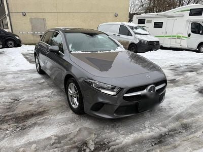 Gebraucht Mercedes A180 136 PS (100 kW) 2021 Grau Kleinwagen