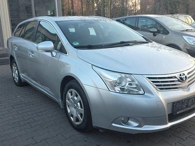 Gebraucht Toyota Avensis Sol 147 PS (108 kW) 2010 Silber Kombi