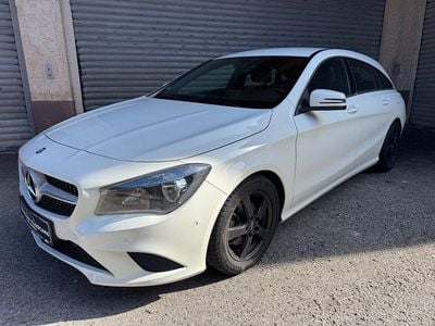 Gebraucht Mercedes CLA200 136 PS (100 kW) 2015 Weiß Limousine