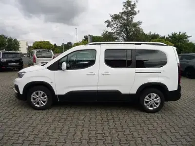 Gebraucht Peugeot Rifter Allure 131 PS (96 kW) 2021 Weiß Van / Kleinbus