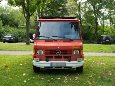 Gebraucht Mercedes T1 95 PS (69 kW) 1983 Rot Van