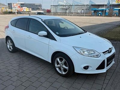 Gebraucht Ford Focus 86 PS (63 kW) 2013 Weiß Limousine
