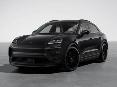 Tiefschwarzmetallic Gebraucht 2024 Porsche Macan SUV | 103.987 € (Etwas zu teuer)