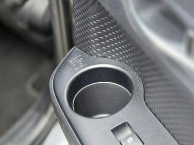 Grau Gebraucht 2019 Toyota C-HR Club SUV | 20.250 € (Etwas zu teuer)