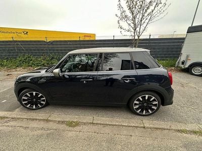 Second-hand Mini Cooper 136 CP (100 kW) 2023 Negru Hatchback