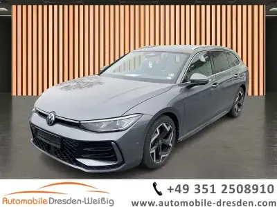 Używany VW Passat R-line 150 KM (110 kW) 2025 Szary Kombi
