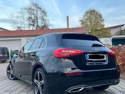 Gebraucht Mercedes A180 Progressive 116 PS (85 kW) 2019 Schwarz Limousine