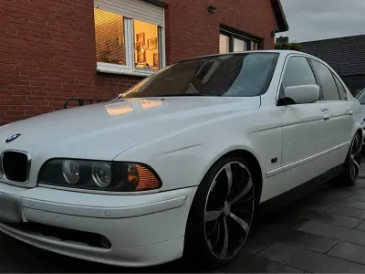 Gebraucht BMW 523 170 PS (125 kW) 2001 Weiß Limousine