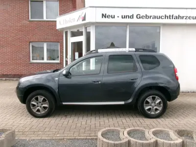 Gebraucht Dacia Duster Lauréate 105 PS (77 kW) 2014 Grau SUV