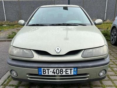 Gebraucht 2000 Renault Laguna Limousine | 800 €