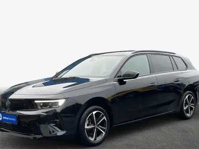 Gebraucht Opel Astra 131 PS (96 kW) 2025 Karbon schwarz metallic Kleinwagen