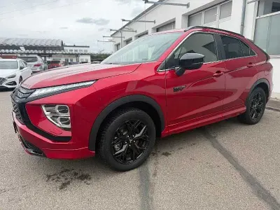 Gebraucht Mitsubishi Eclipse Cross Select 188 PS (138 kW) 2022 Rot SUV