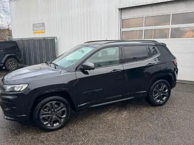 Gebraucht Jeep Compass 80th Anniversary 241 PS (177 kW) 2021 Schwarz SUV