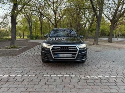 Second-hand Audi Q7 S-Line 272 CP (200 kW) 2016 Negru SUV