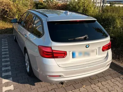 Gebraucht BMW 318 150 PS (110 kW) 2016 Silber Kombi