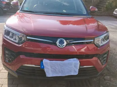 Gebraucht SsangYong Tivoli Sapphire 163 PS (119 kW) 2022 Rot SUV