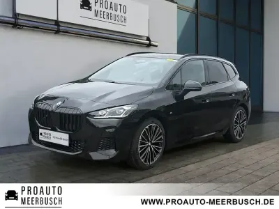 Gebraucht BMW 218 Active Tourer M Sport 136 PS (100 kW) 2024 Black sapphire Van / Kleinbus