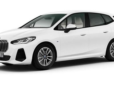 Weiß Gebraucht 2025 BMW 220 Active Tourer Luxury Line Van / Kleinbus | 33.244 € (Fairer Preis)