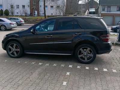 Gebraucht Mercedes ML320 245 PS (180 kW) 2008 Schwarz SUV