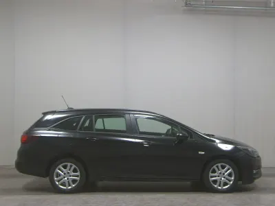 Usata Opel Astra Edition 122 CV (89 kW) 2021 Nero Station wagon