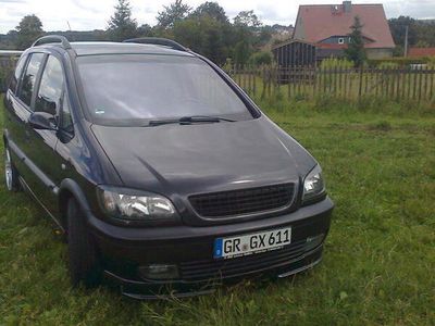 Gebraucht Opel Zafira Edition 200 PS (147 kW) 2001 Schwarz metallic Van / Kleinbus