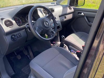 Gebraucht VW Caddy 102 PS (75 kW) 2014 Violet Van / Kleinbus