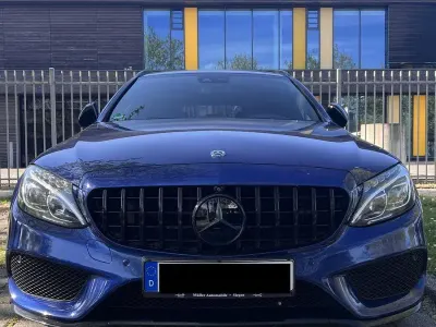 Usata Mercedes C220 AMG line 170 CV (125 kW) 2016 Blu Station wagon