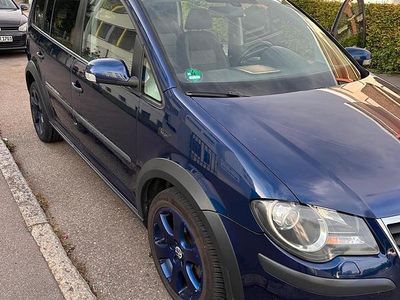 VW Touran Cross