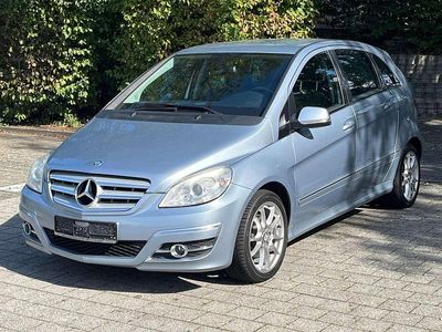 Mercedes B200