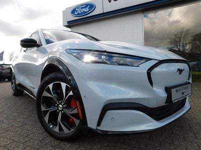 Second-hand Ford Mustang Mach-E Premium 258 kW (351 CP) 2021 Alb SUV