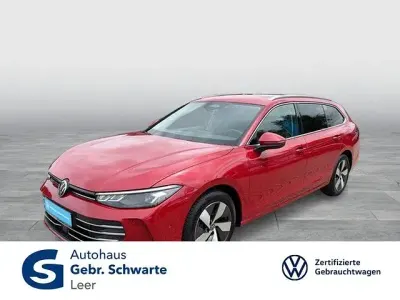 Gebraucht VW Passat Business 150 PS (110 kW) 2025 Rot Kombi