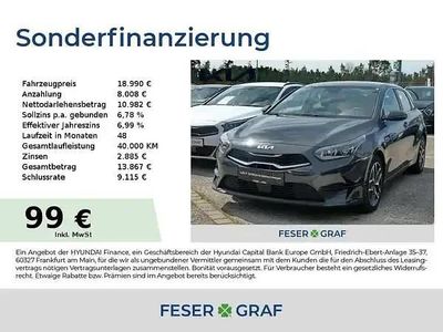 Gebraucht Kia Ceed Spirit 160 PS (117 kW) 2022 Pentametal grau Kleinwagen
