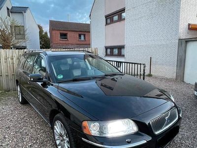 Second-hand Volvo V70 180 CP (132 kW) 2007 Negru Break
