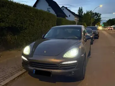 Gebraucht Porsche Cayenne 245 PS (180 kW) 2012 Beige SUV
