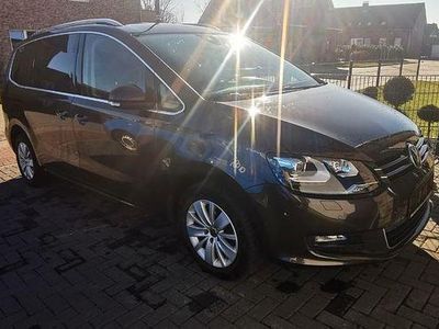 Gebraucht VW Sharan Trendline 150 PS (110 kW) 2016 Braun Van / Kleinbus