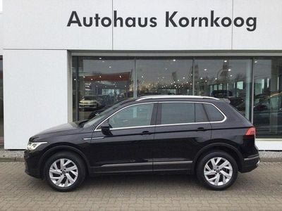 Deep black perleffekt (metallic) Gebraucht 2020 VW Tiguan Elegance SUV | 25.990 € (Guter Preis)