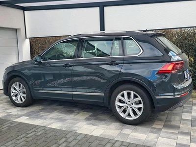 Grau Gebraucht 2019 VW Tiguan Comfortline SUV | 20.800 € (Fairer Preis)