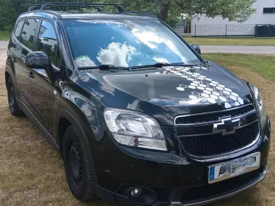 Używany Chevrolet Orlando 163 KM (119 kW) 2012 Czarny Minivan