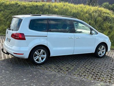 Gebraucht VW Sharan 170 PS (125 kW) 2012 Weiß Van / Kleinbus