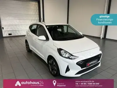 Usata Hyundai i10 Trend 63 CV (46 kW) 2024 Bianco Utilitaria