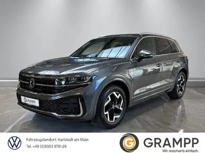 Gebraucht VW Touareg R-line 231 PS (169 kW) 2025 Grau SUV
