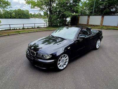 Gebraucht BMW 325 176 PS (129 kW) 2004 Schwarz Cabrio