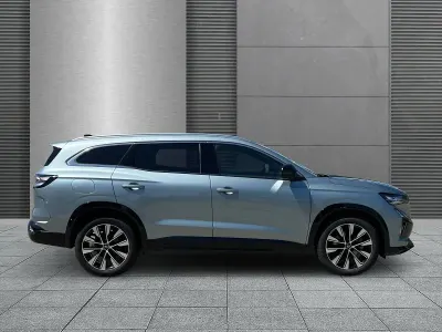 Gebraucht Renault Espace Techno 200 PS (147 kW) 2025 Grau (baltikumgrau) SUV