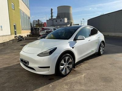 Begagnad Tesla Model Y Standard Range 219 kW (299 HK) 2024 Vit SUV