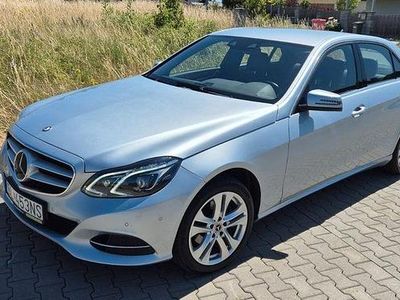 Mercedes E200