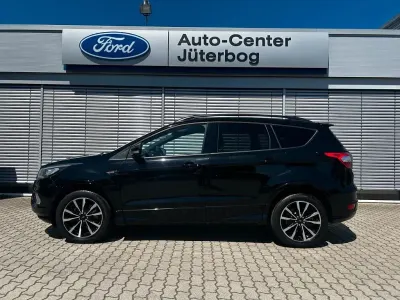 Gebraucht Ford Kuga ST-Line 150 PS (110 kW) 2019 Schwarz SUV
