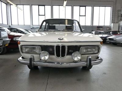 Weiß Gebraucht 1971 BMW 2000 Basis Limousine | 13.950 €