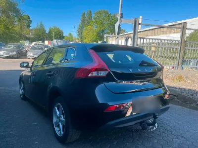 Usata Volvo V40 114 CV (83 kW) 2014 Nero Berlina