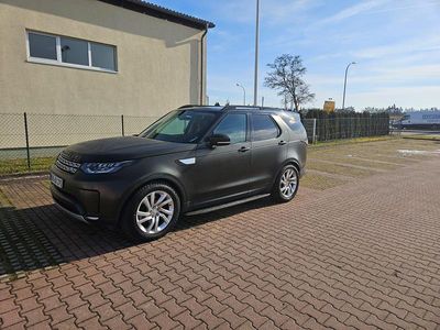 Land Rover Discovery 5