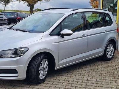 Reflexsilber Gebraucht 2020 VW Touran Comfortline Van / Kleinbus | 22.990 € (Guter Preis)